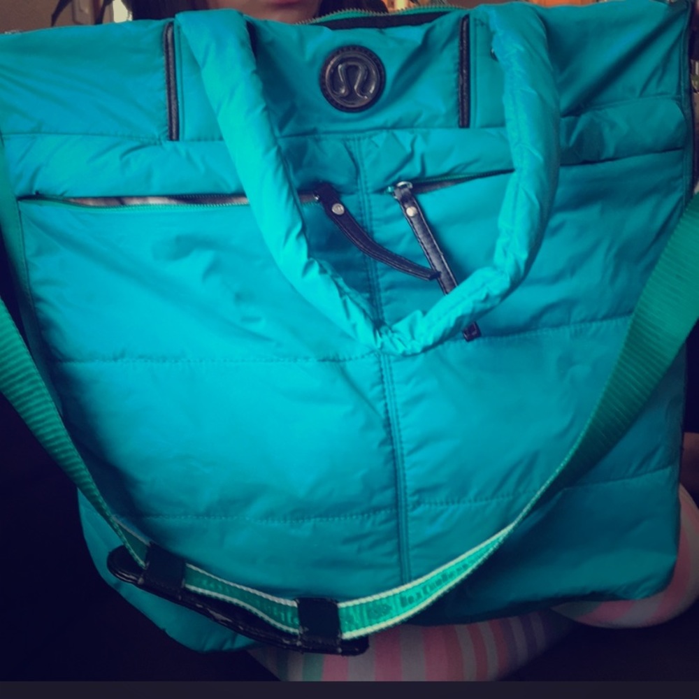 Lululemon duffel bag